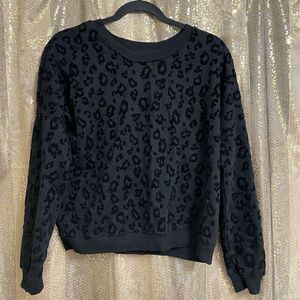 PINK Victorias Secret‎ Black Drop Shoulder Velvet Cheetah Print Sweater XS